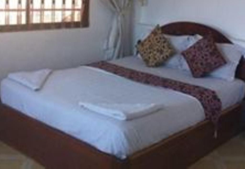 Royal Guest House Пном Пен Екстериор снимка
