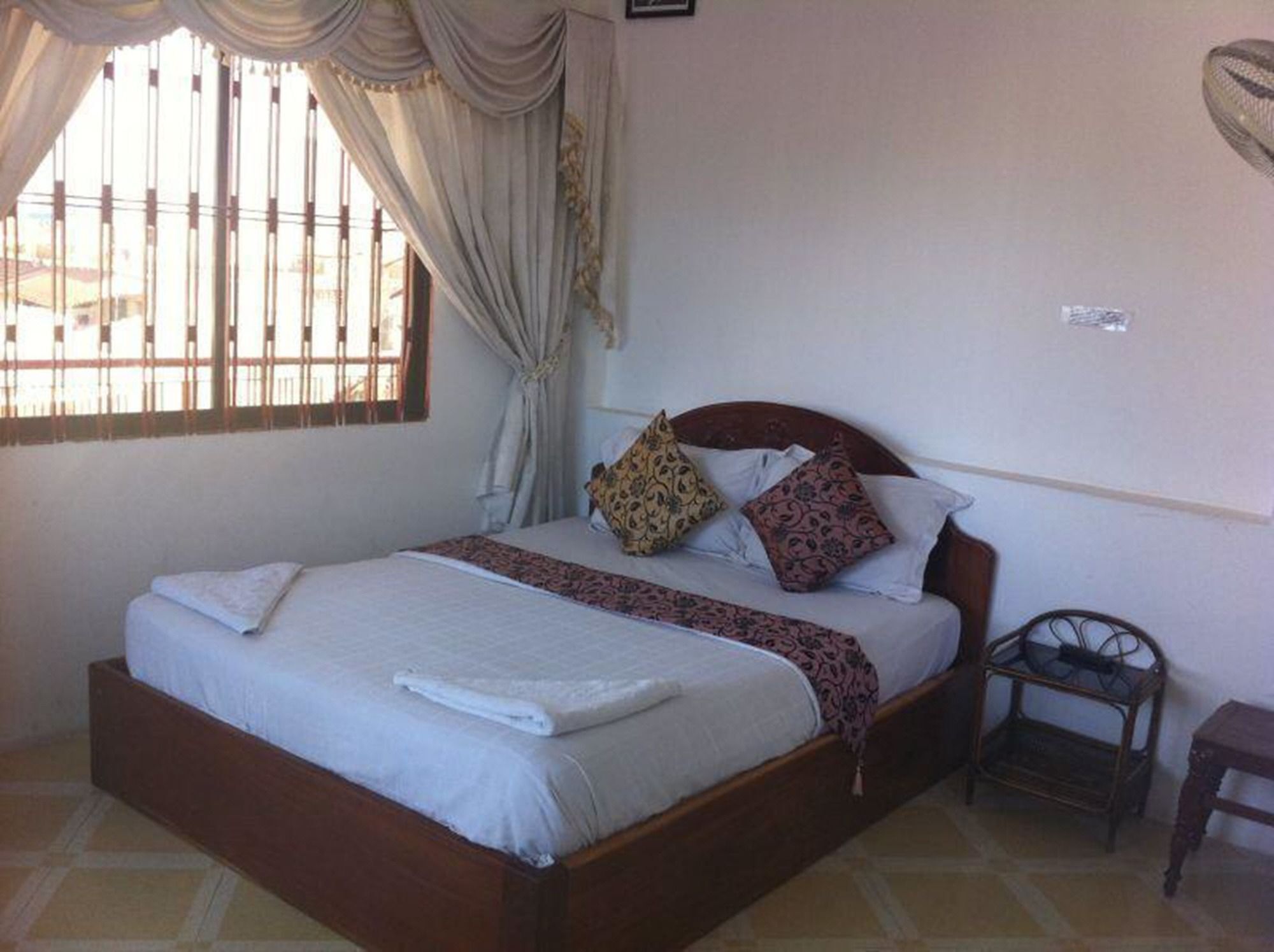 Royal Guest House Пном Пен Екстериор снимка